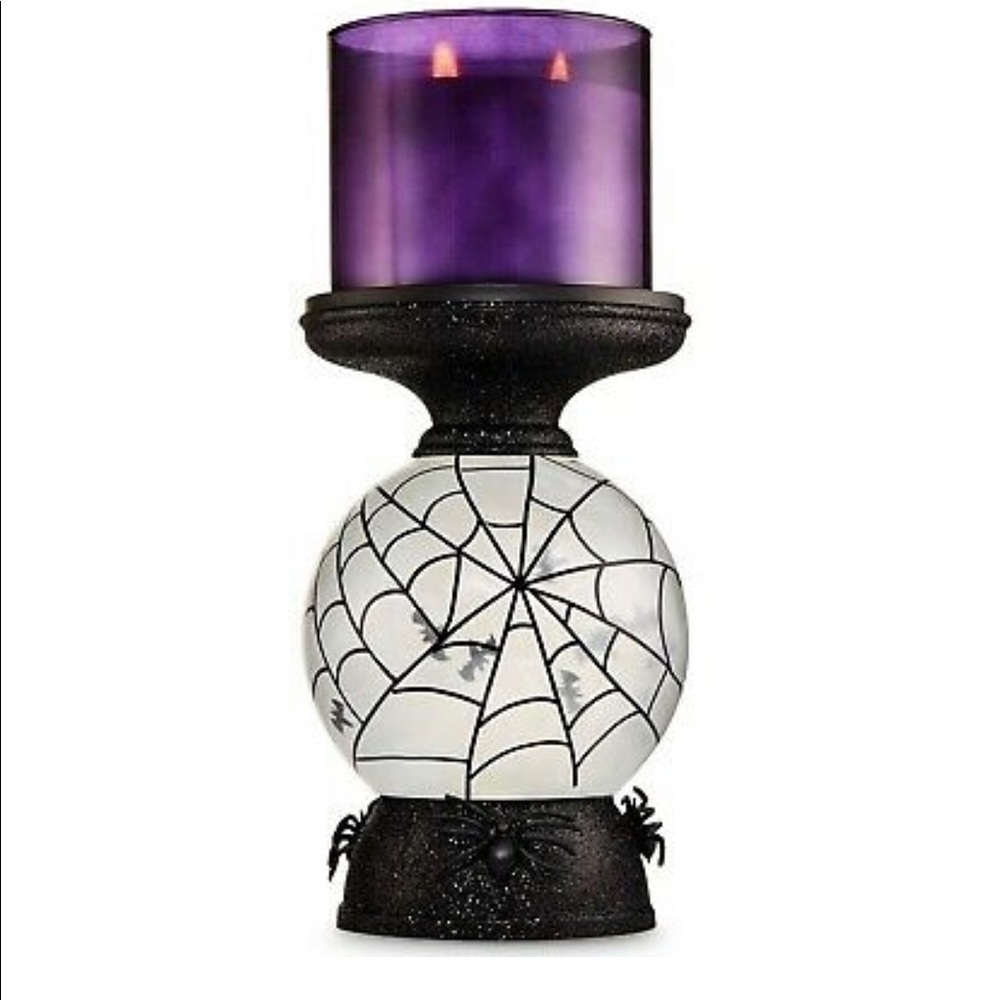 Bath and body bat globe